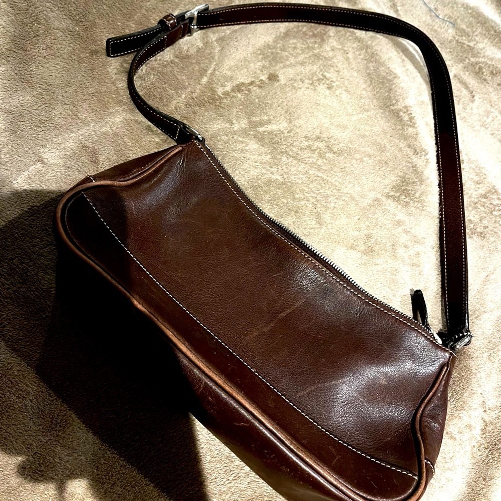 Classic coach purse